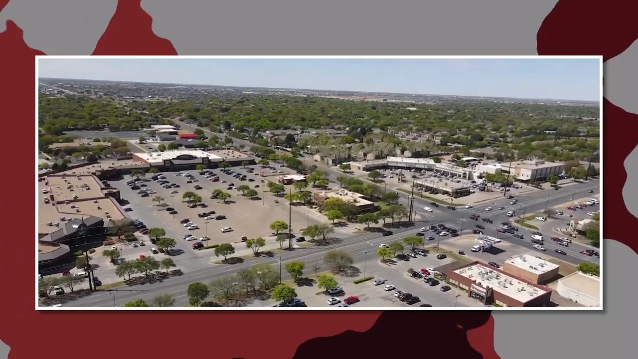Lake Ridge country club and neighborhood streets