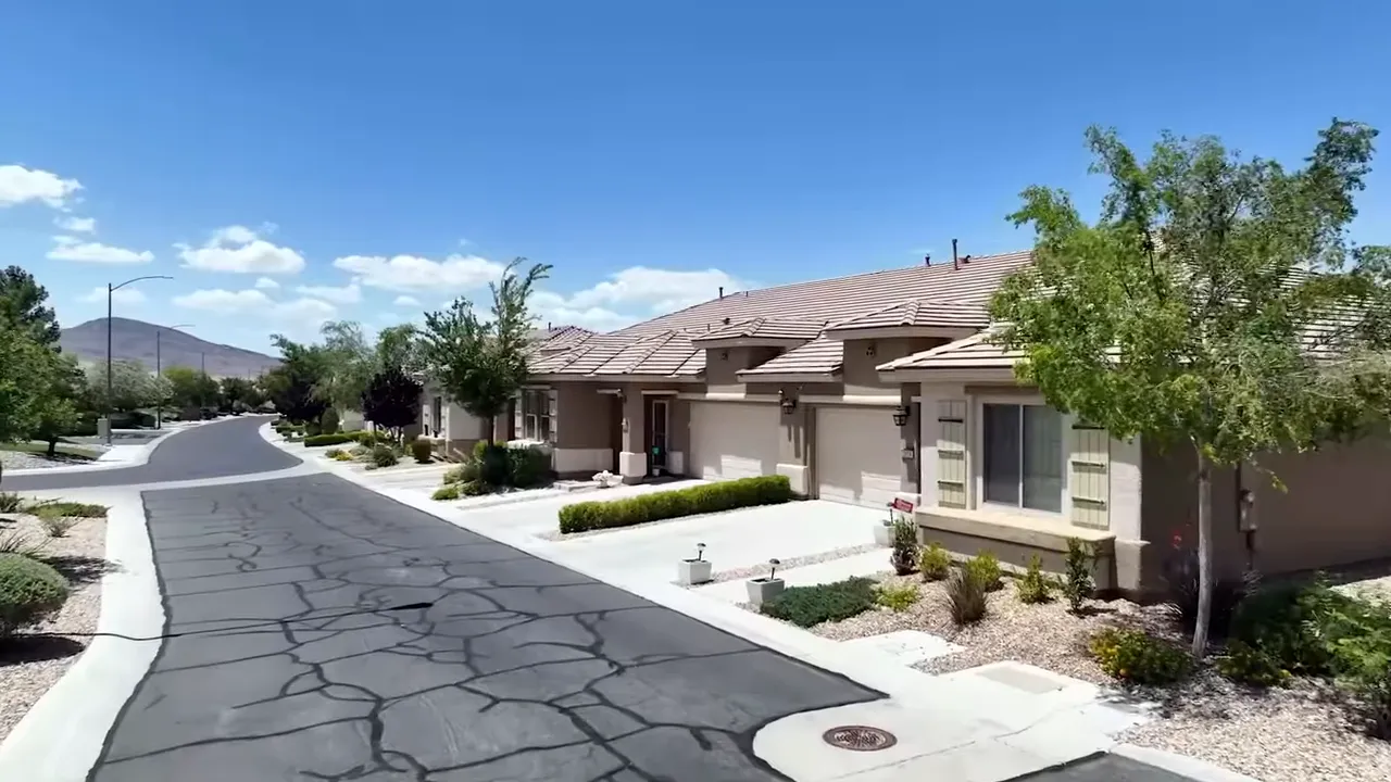 Desert home with Mail Forwarding and App Monitoring text