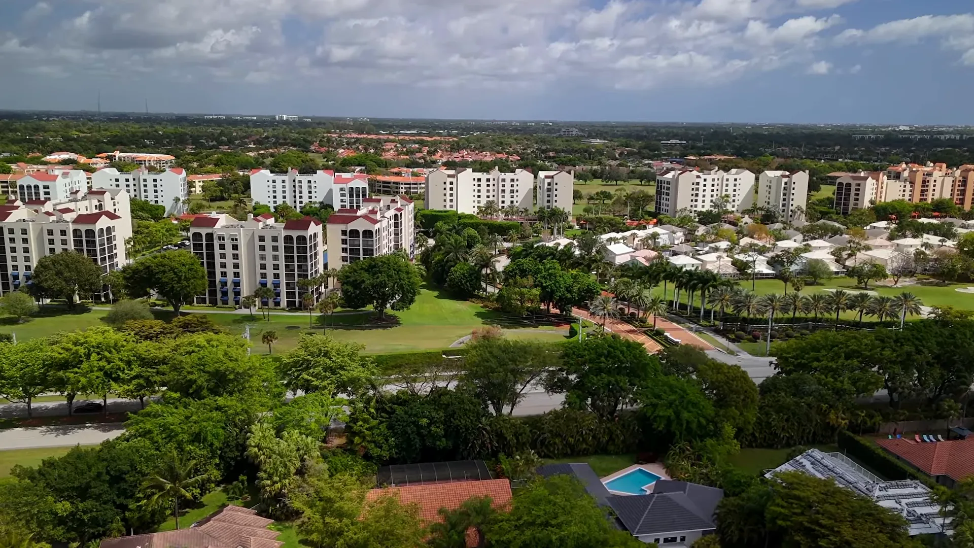 Boca Pointe clubhouse exterior