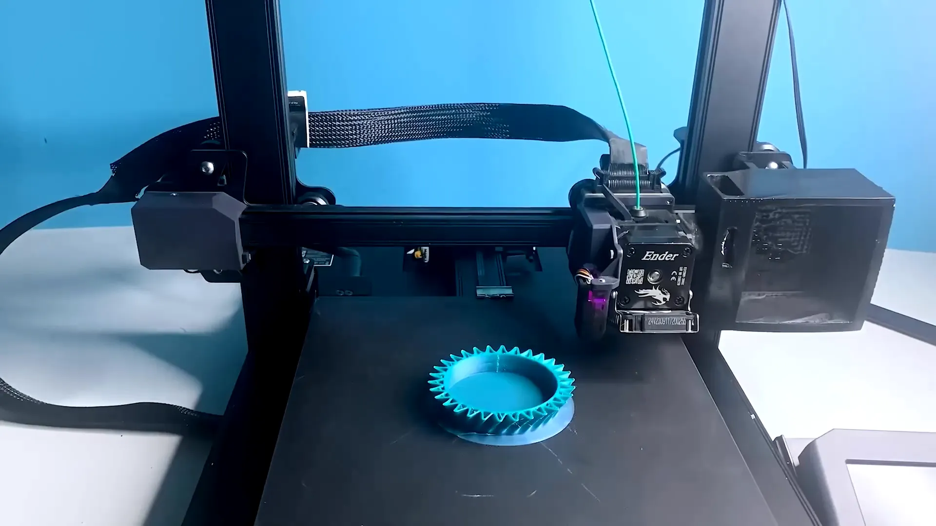 如何利用AI在週末創業:完整指南 9 使用Viscom製作3D產品模型示意