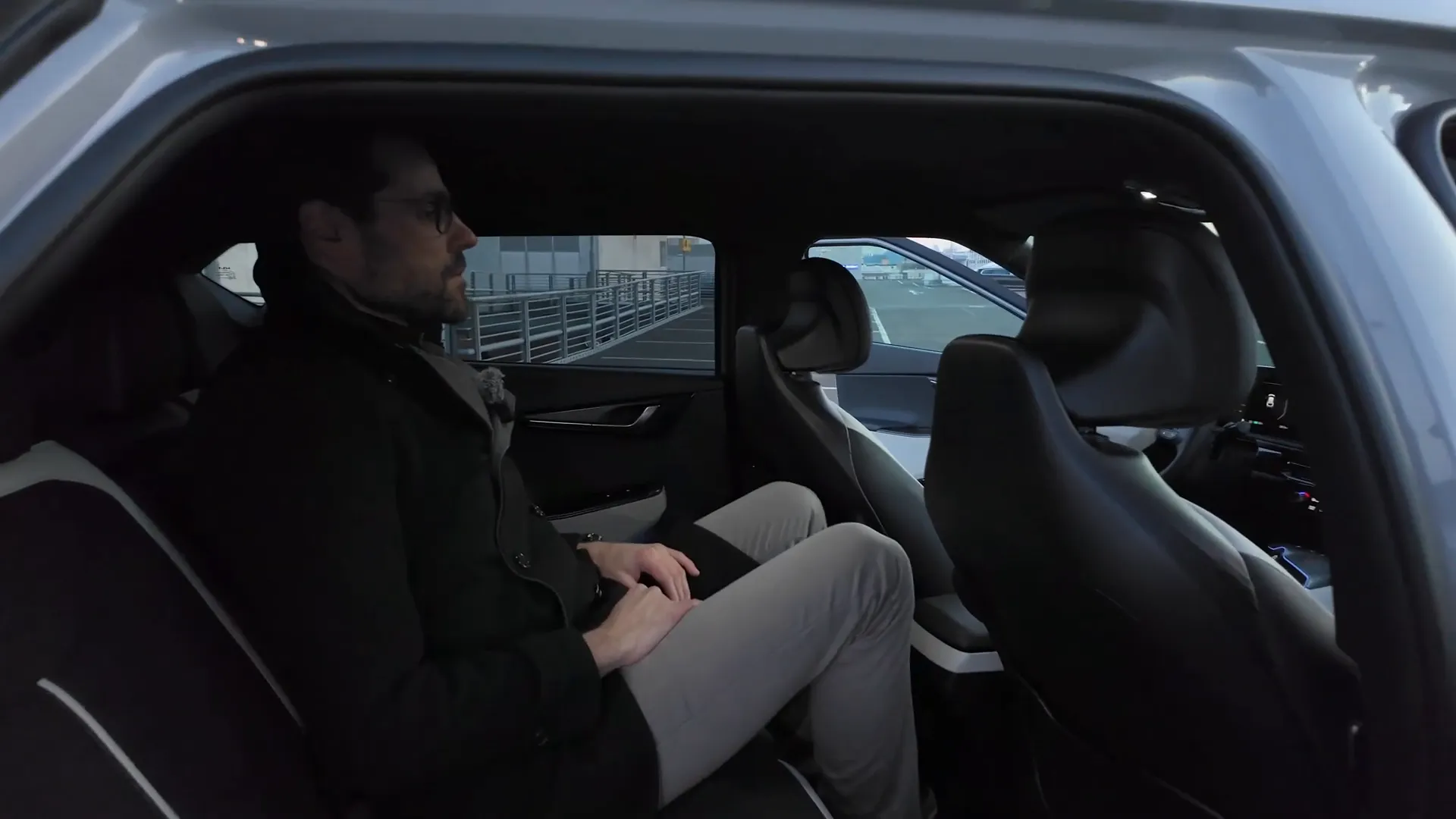 Comodidad de los asientos traseros del Kia EV6