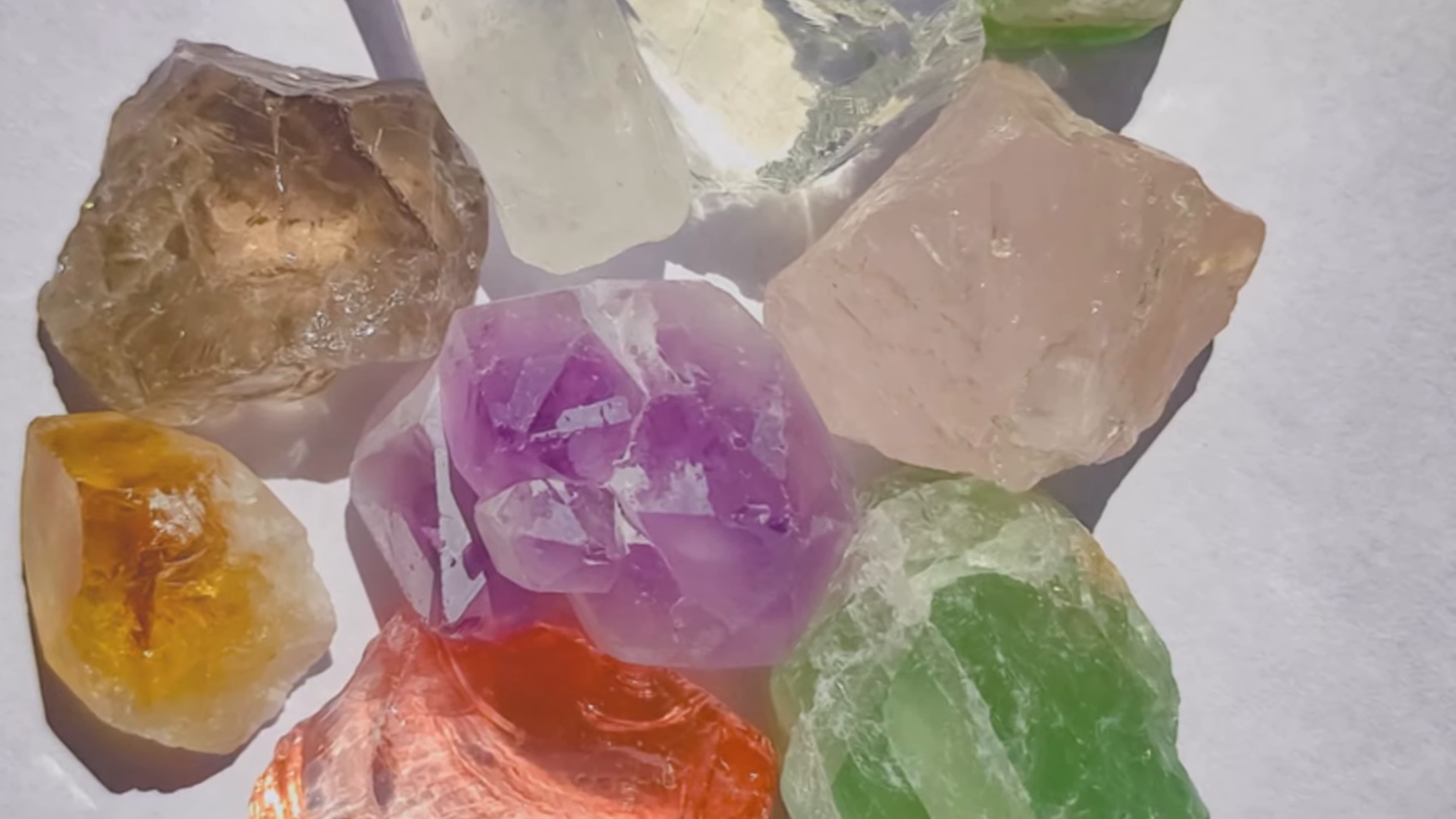 Evaluating gemstone hardness