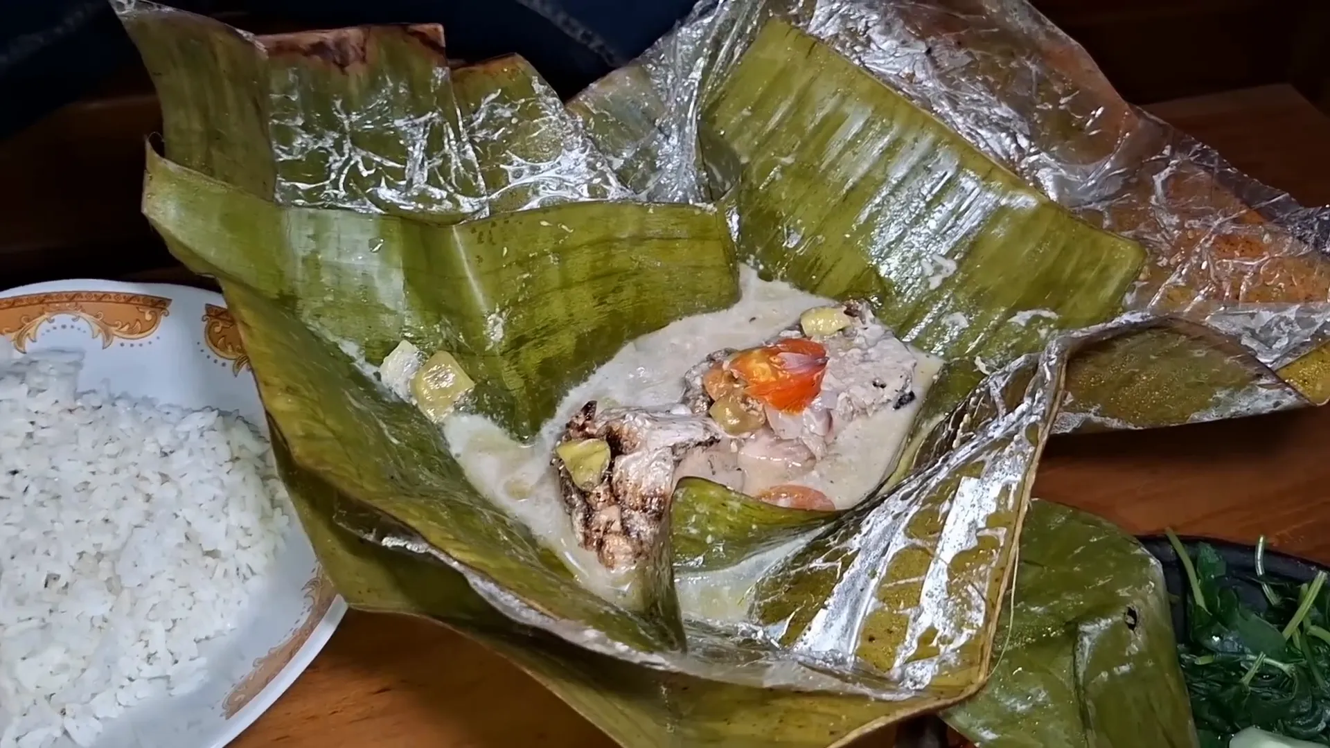 Seporsi garang asem ikan jendil siap disantap