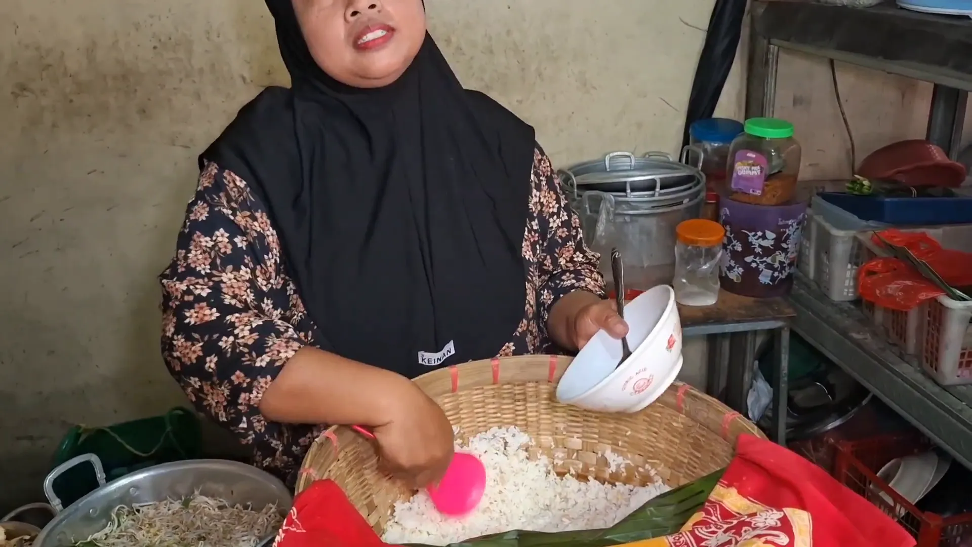Harga soto santan legendaris Rp 9.000 per porsi
