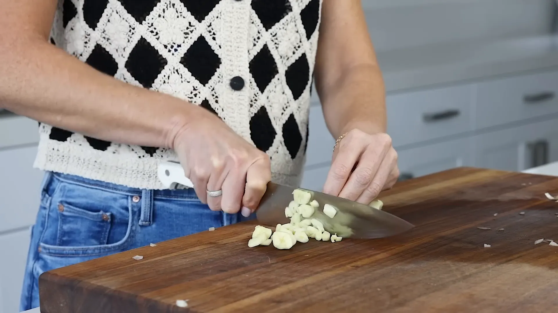 Chopping garlic
