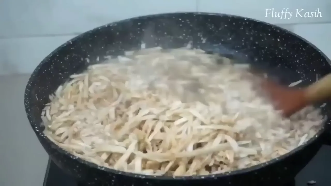 Nangka muda yang sudah direbus siap dimasak