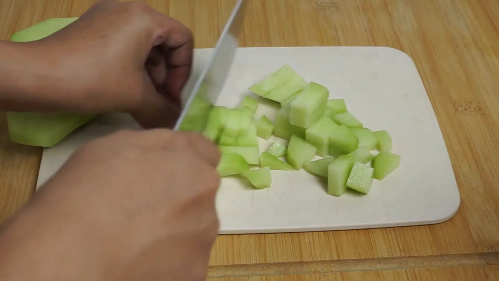 sayur bening dengan labu siam, wortel, dan jagung manis
