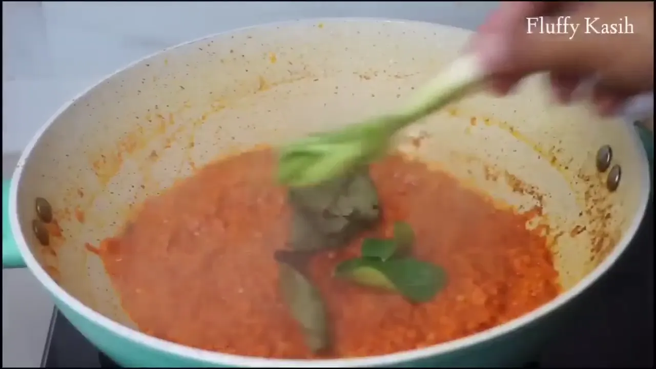Tumis bumbu sambal goreng jengkol dengan daun salam dan sereh