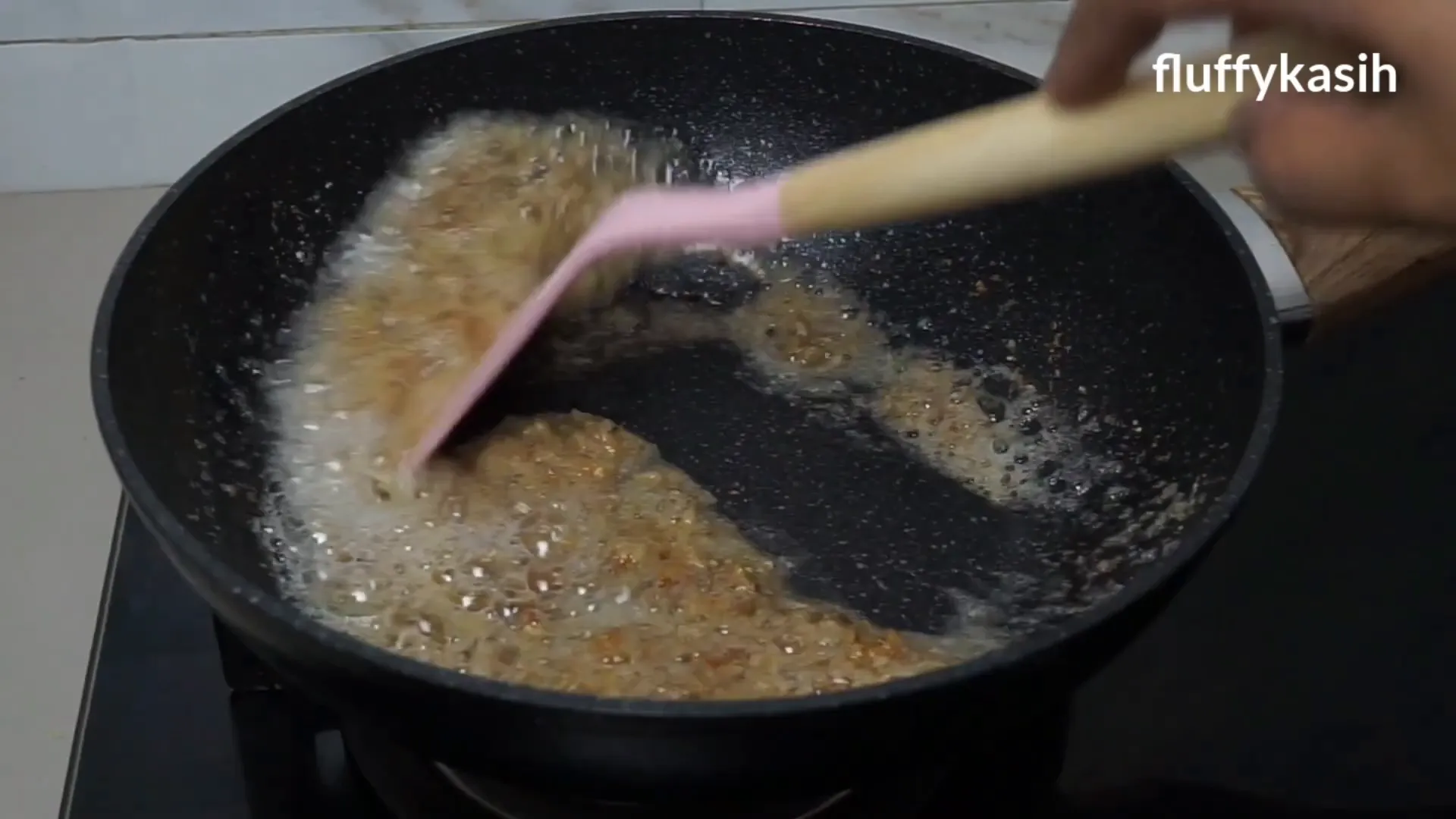 Tumis bumbu halus untuk telur puyuh kecap
