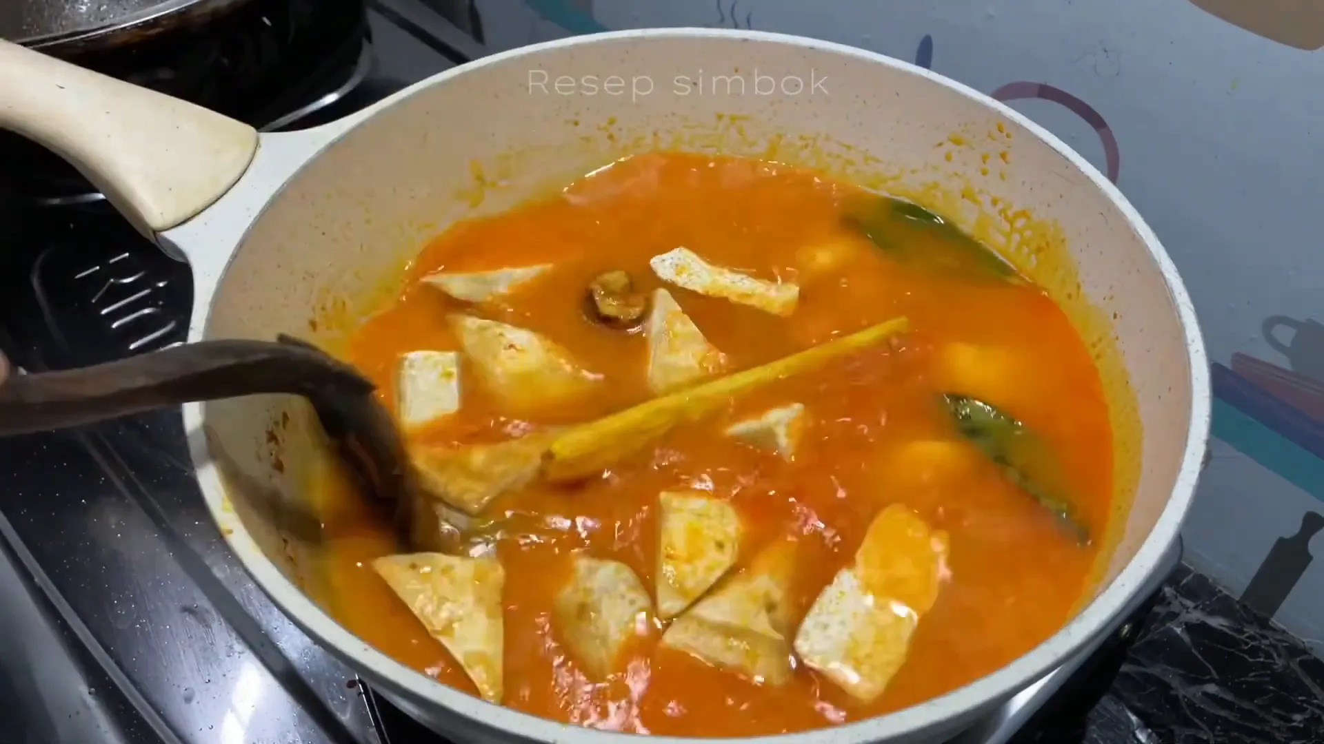Tampilan gulai tahu cabe gendot yang menggugah selera