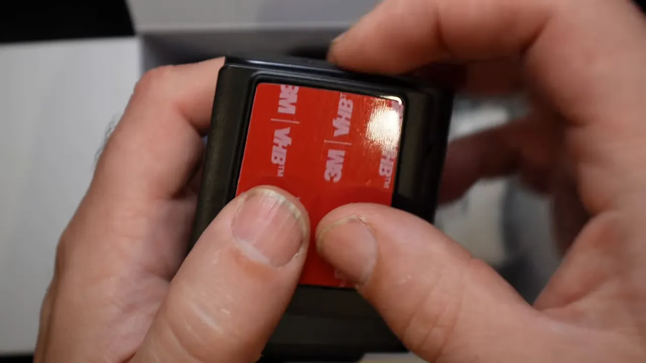 Mount that appears compatible with older U3000 model