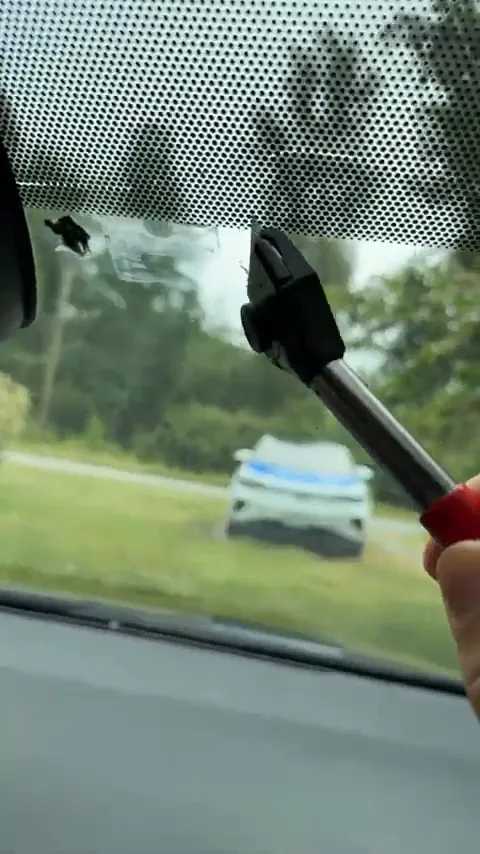 Removing the Toyota dashcam from windshield