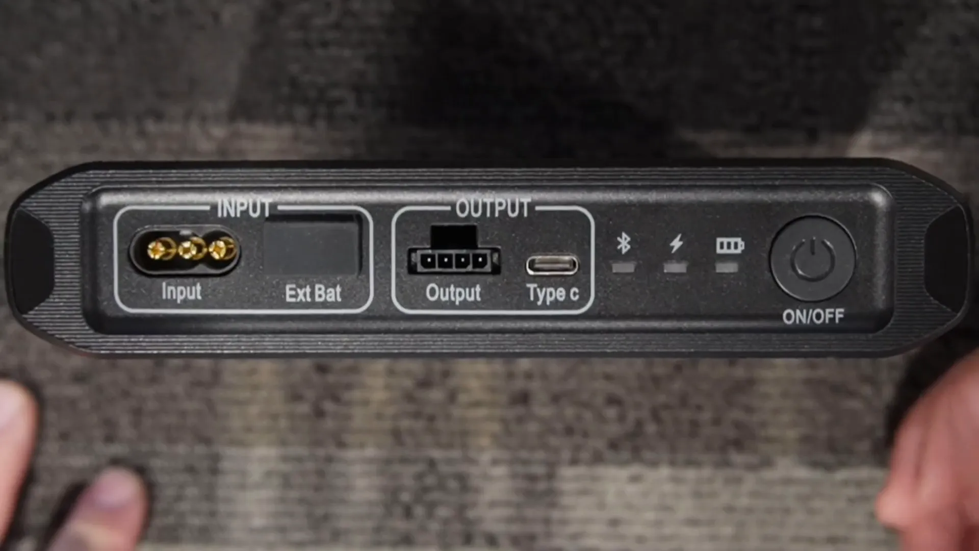 VOFO battery pack with input and USB-C output