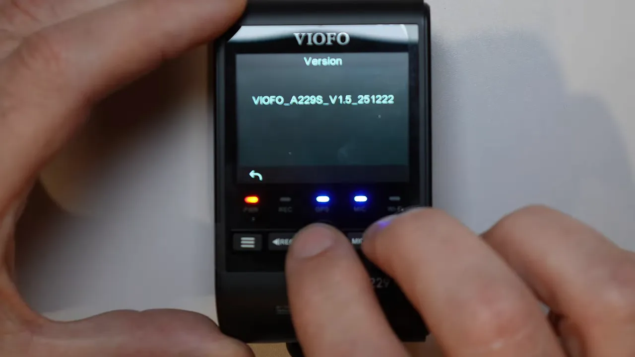 Viofo A229 Plus screen showing firmware version V1.5 251222