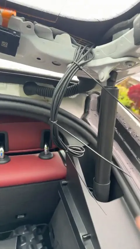 Factory wiring harness on BMW i4 hatch
