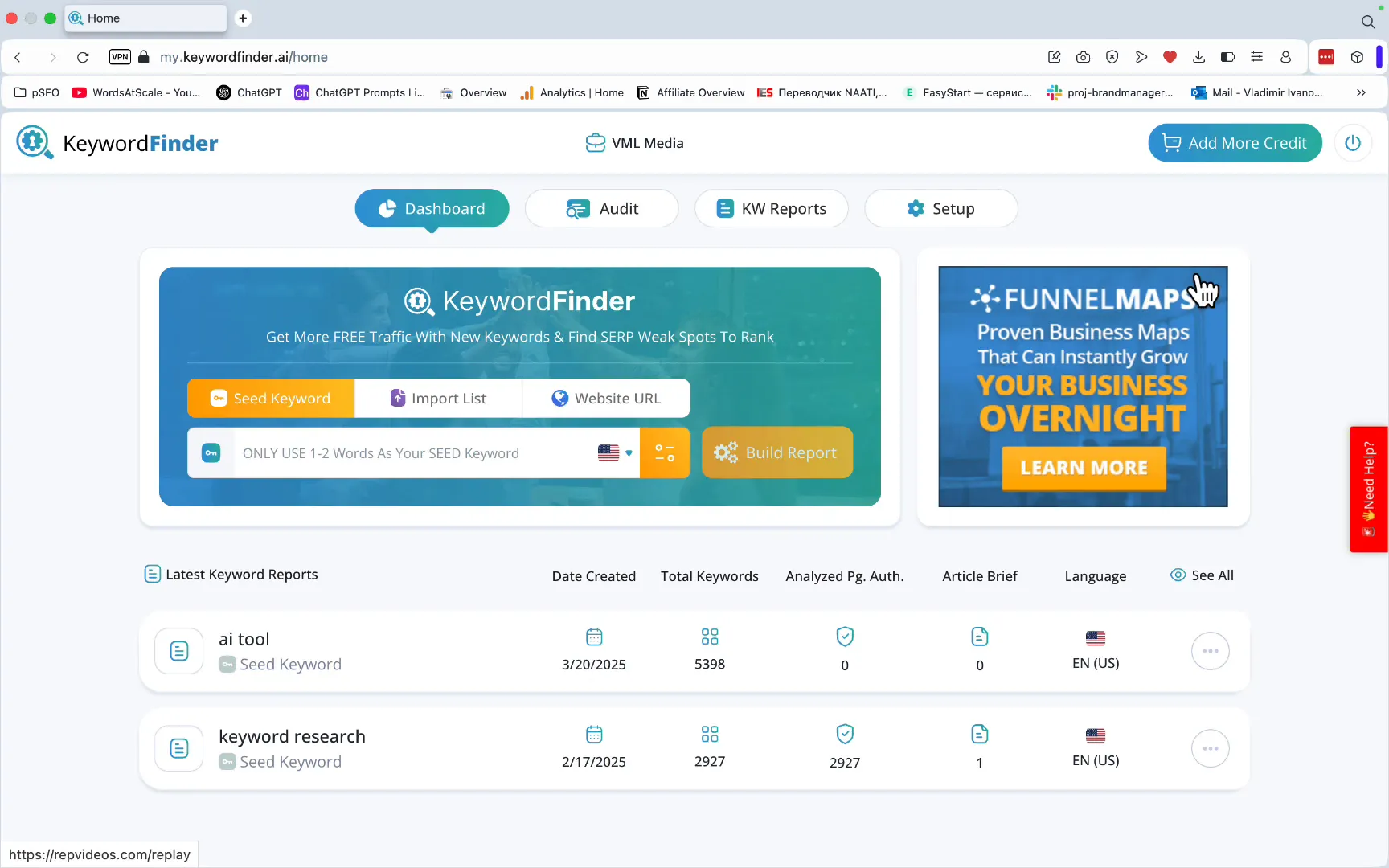 KeywordFinder AI interface