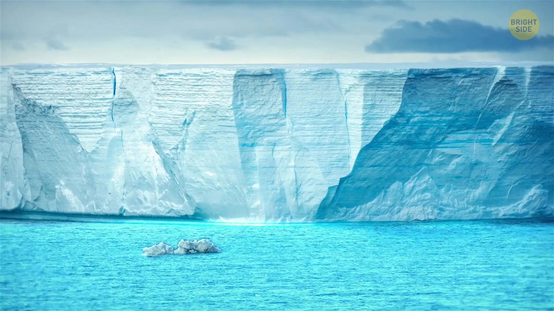 Antarctica Chilling Discoveries: Unearthing Secrets Beneath the Ice 8 Seismic monitors in Antarctica