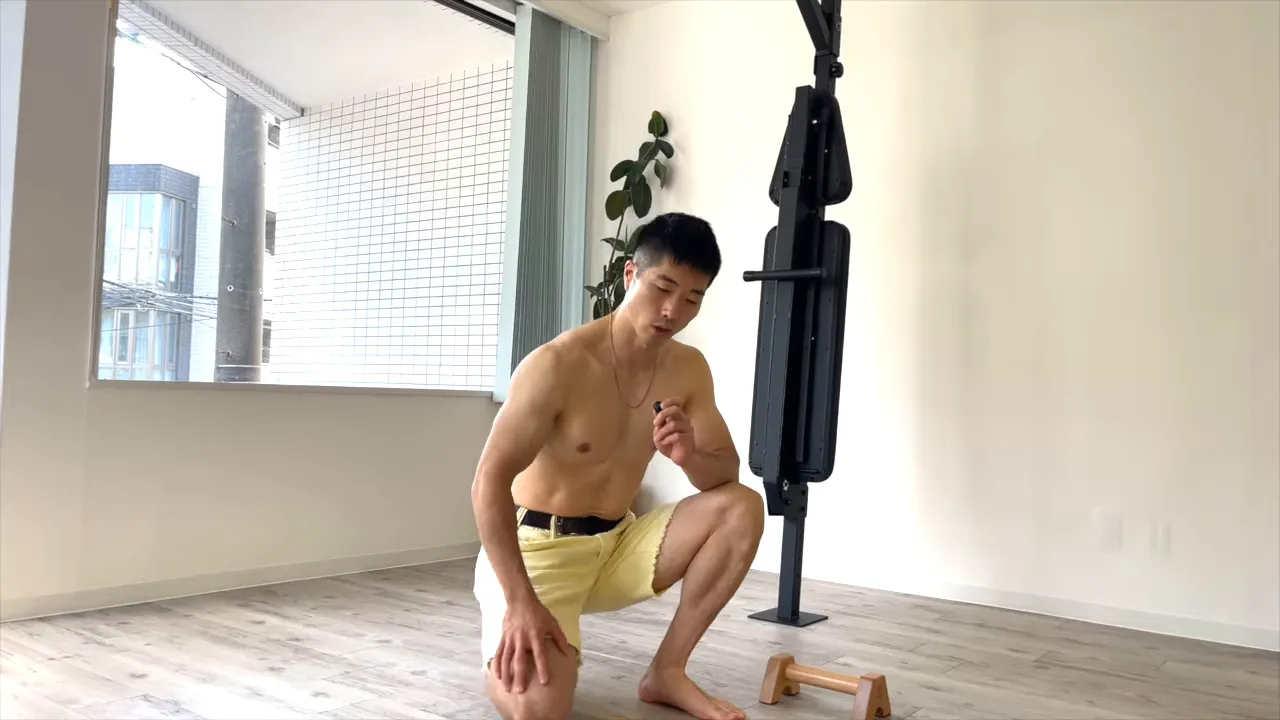 プッシュアップで深めの可動域を作る初心者