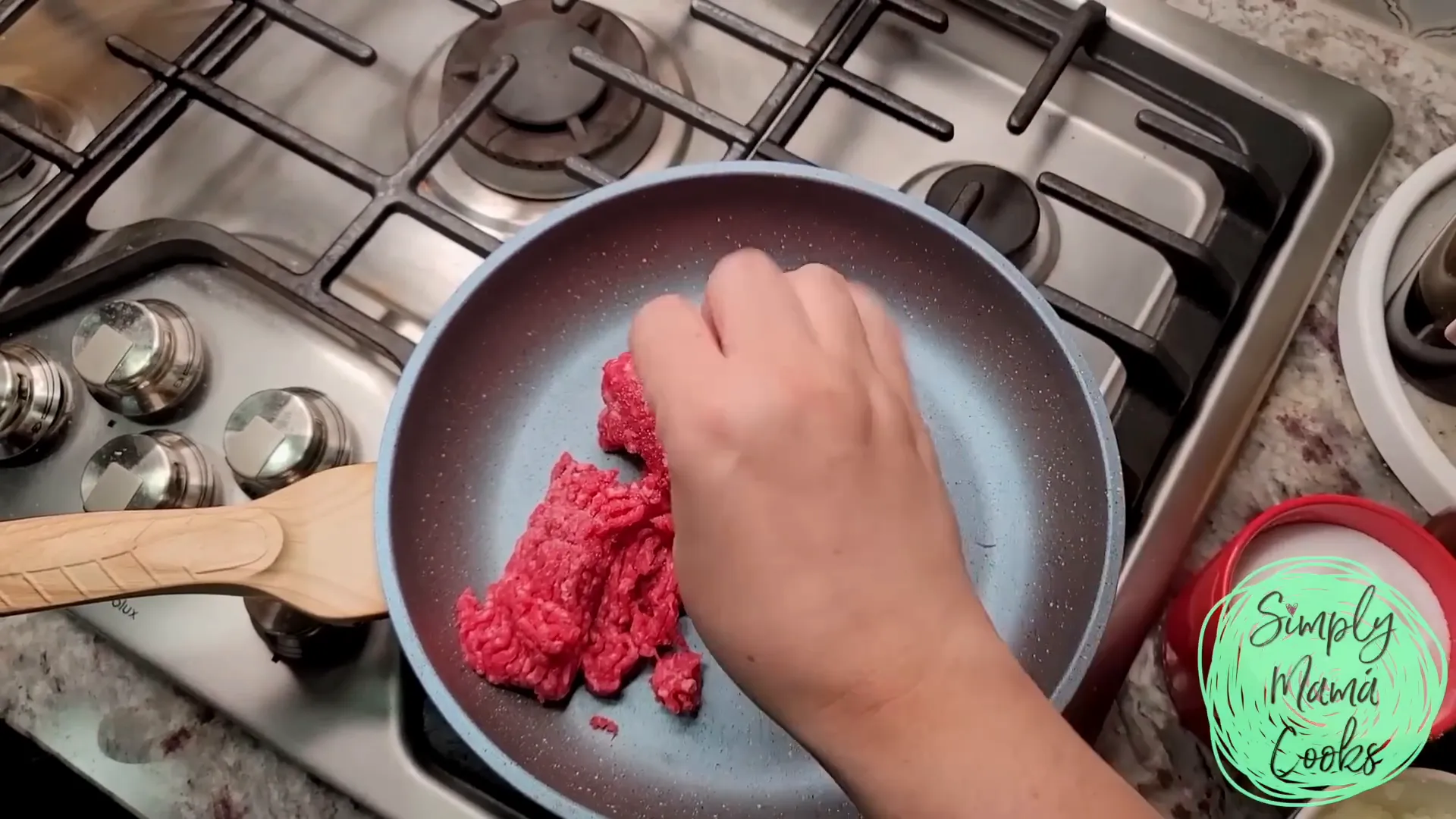 Cooking ground beef with vegetables