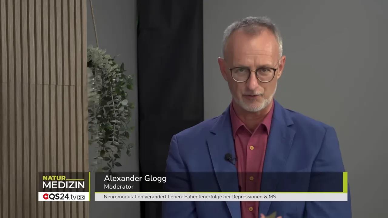 Moderator Alexander Glogg eröffnet die Sendung
