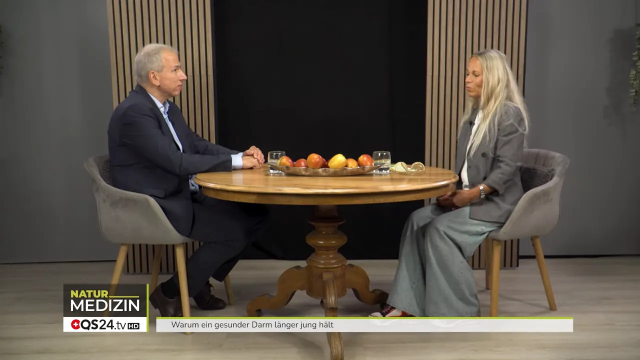 Altern beginnt im Darm - Ein Interview mit Dr. Heiko Hofmann, Mikrobiom-Experte 3 Wasserflasche als Erinnerungshilfe im Büro