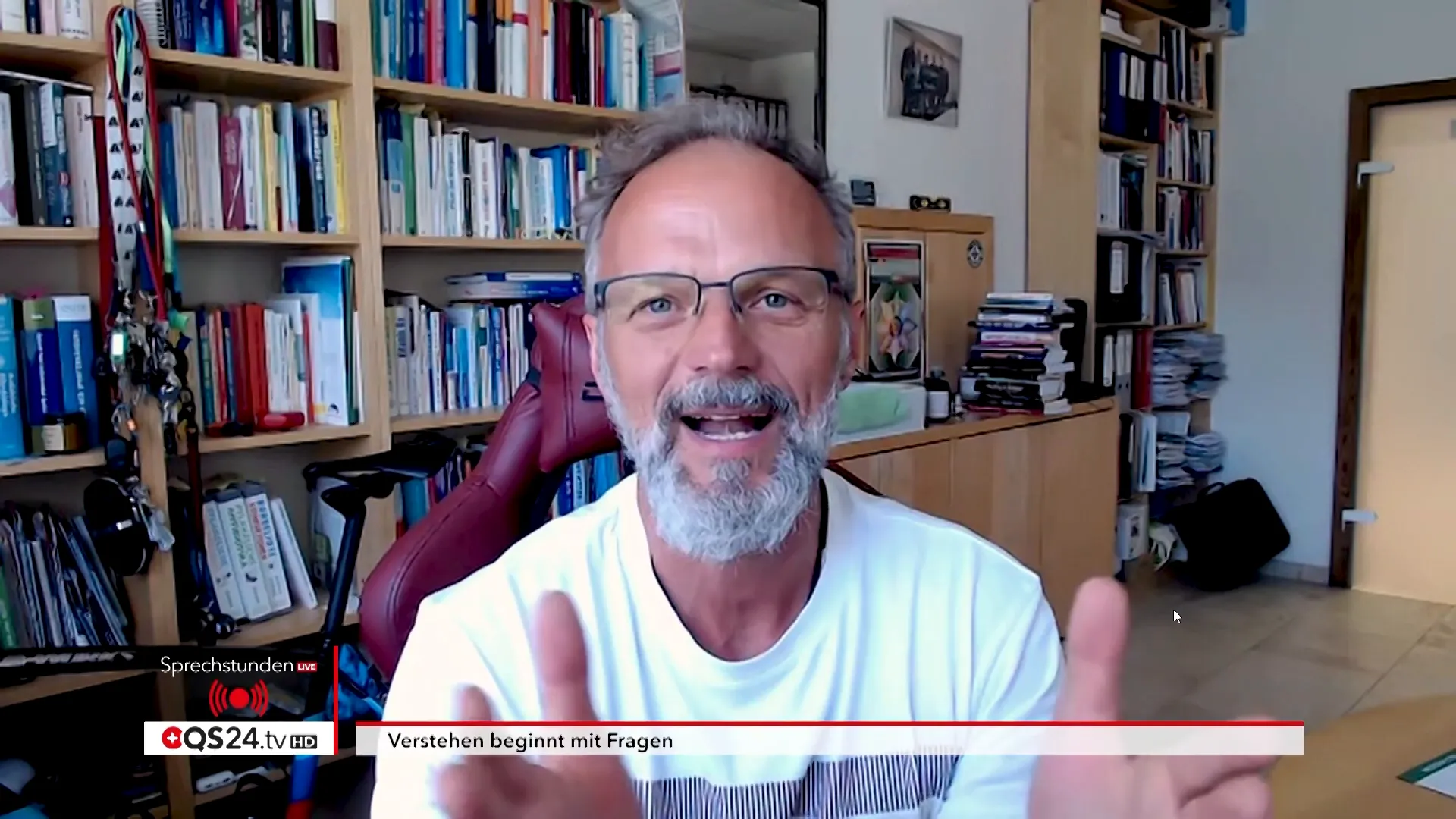 Dr. Markus Stark im Gespräch über gesellschaftliche Herausforderungen