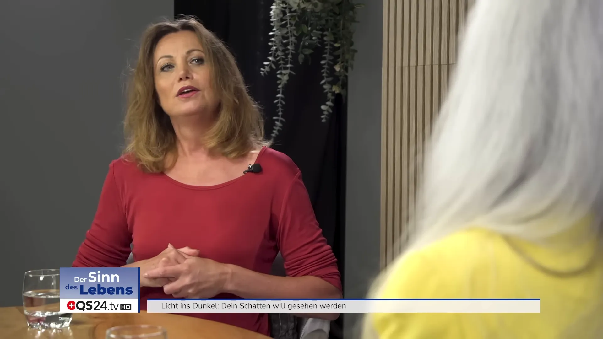 Christiana erzählt die Geschichte des missglückten Fallschirmsprungs