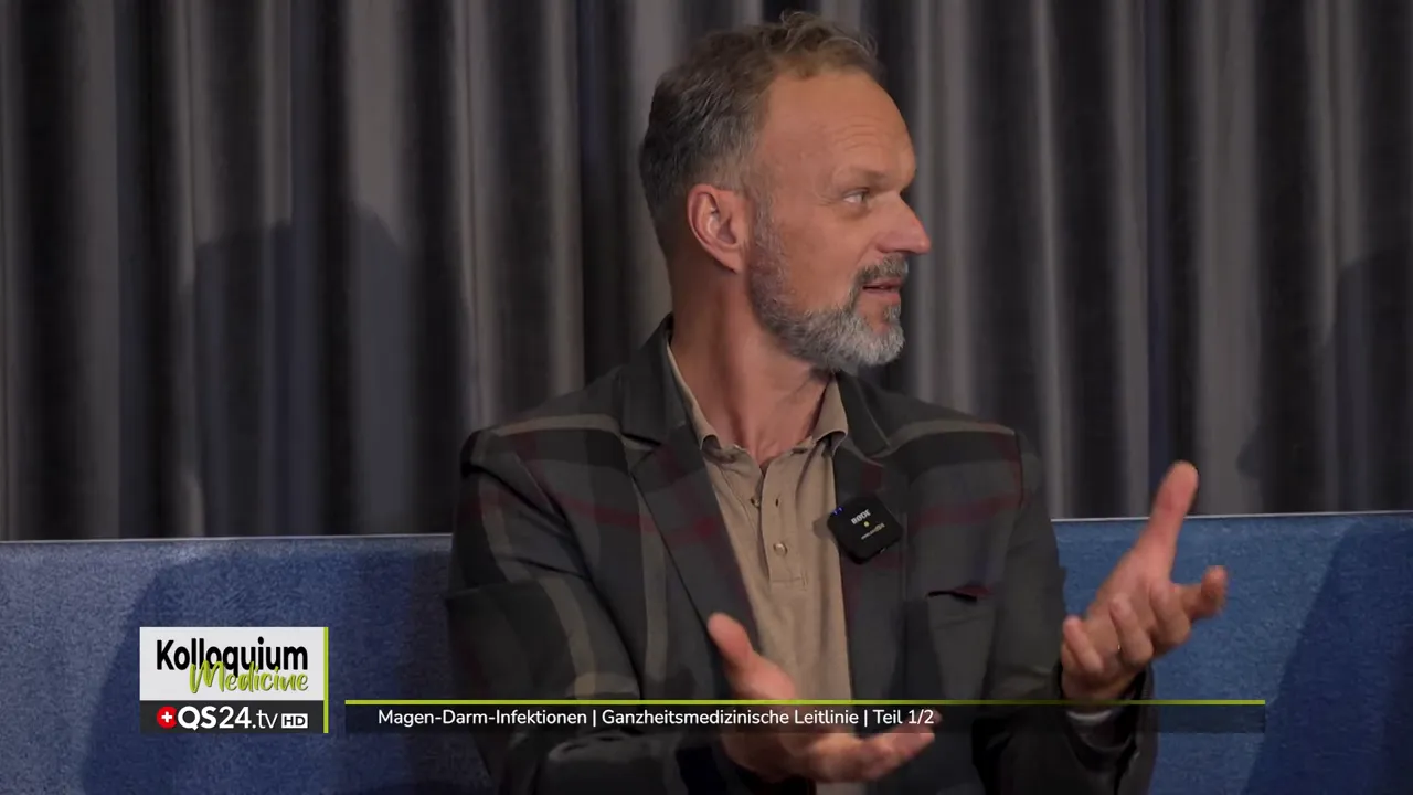 Forscherinnen und Ärzte diskutieren Mikrobiom‑Veränderungen durch Ernährung