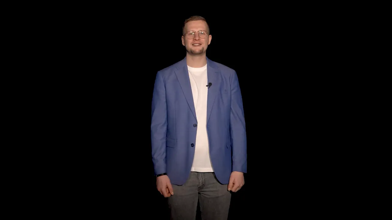 Moderator Fabian Glogg verabschiedet die Gäste