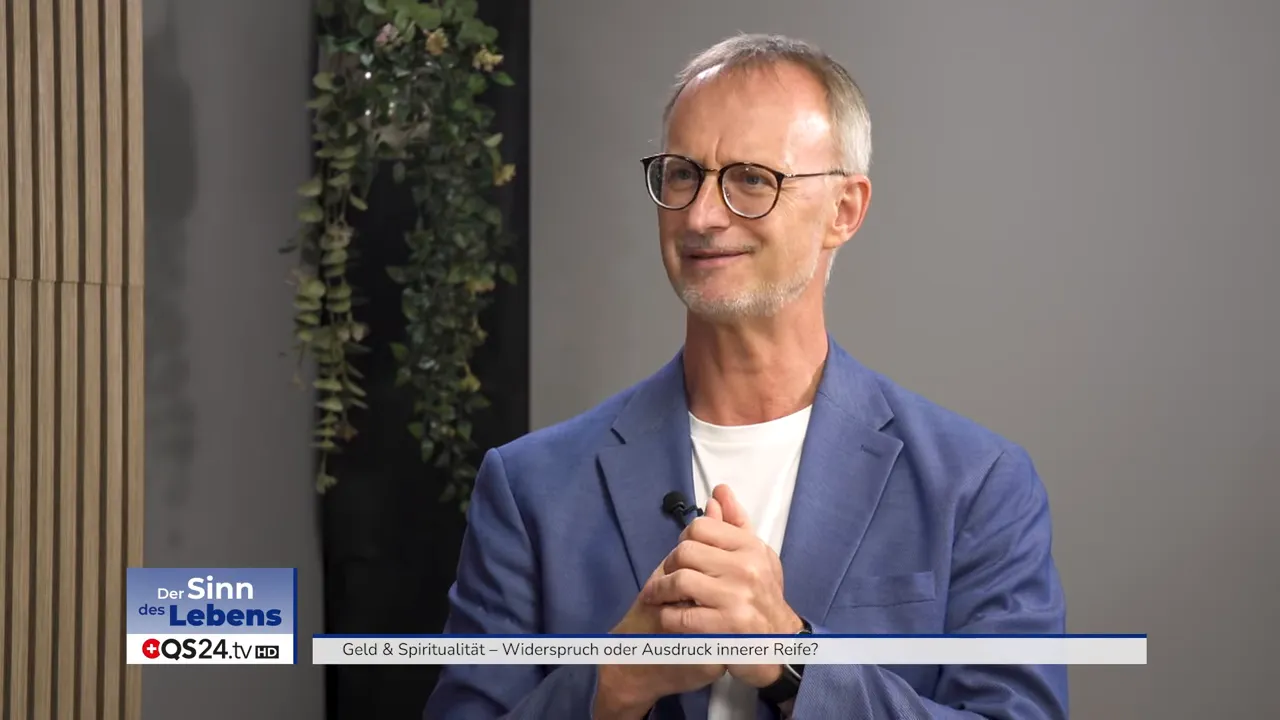 Portraitmoment: Zufriedenheit und die Beobachtung des Glücks jenseits von Geld