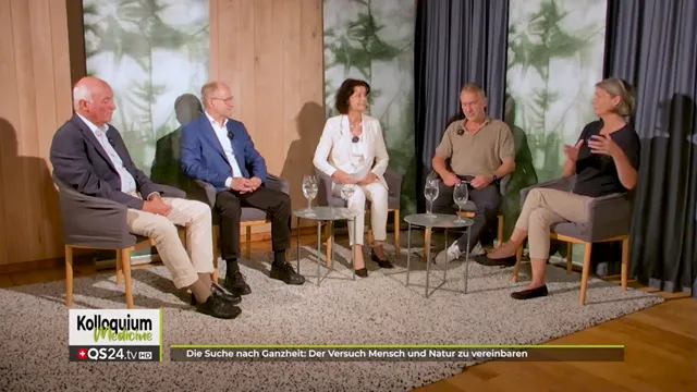 Vier Perspektiven zur Suche nach Ganzheitlichkeit. Ein Gespräch mit den Kolloquium-Experten 8 Moderatorin fasst die Kernaussagen zusammen