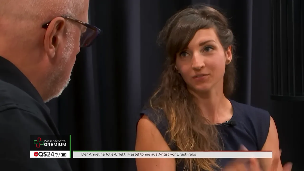 Sarah erklärt ihre Angebote und Kontaktmöglichkeiten