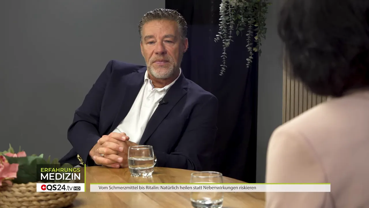 Warum Chemie, wenn die Natur heilen kann? 3 Michael im Gespräch mit Ärzten und Therapeuten