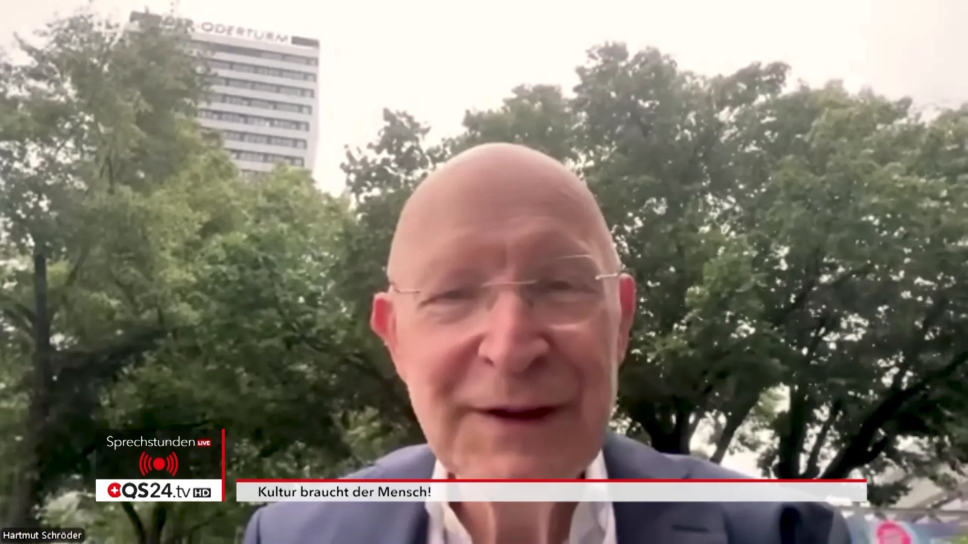 Prof. Schröder erklärt die Bedeutung gemeinsamer Kultur