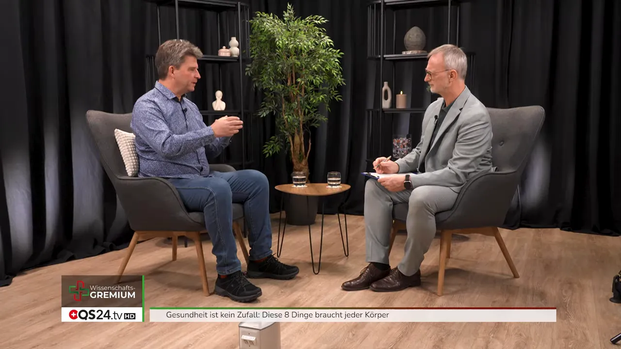 Experten im Interviewstudio erklären die Grundlagen für eine funktionierende Gesundheitsbasis