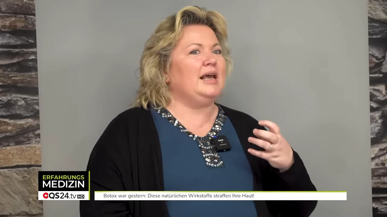 Expertin gestikuliert dynamisch während der Erklärung zur Verzuckerung der Haut