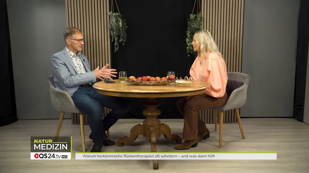 Wenn chronische Rückenschmerzen therapieresistent sind - Interview mit Prof. Dr. med. Uwe R. M. Reuter, Chefarzt und Ganzheitsmediziner 5 Thermokochsalz: warme Kochsalzlösung wird erläutert