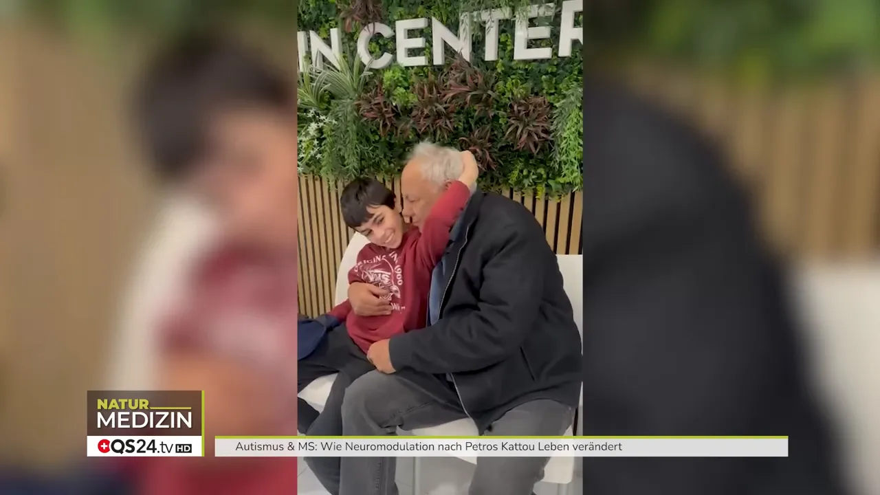 Berührender Moment: Patient kuschelt nach Behandlung mit Familienmitglied