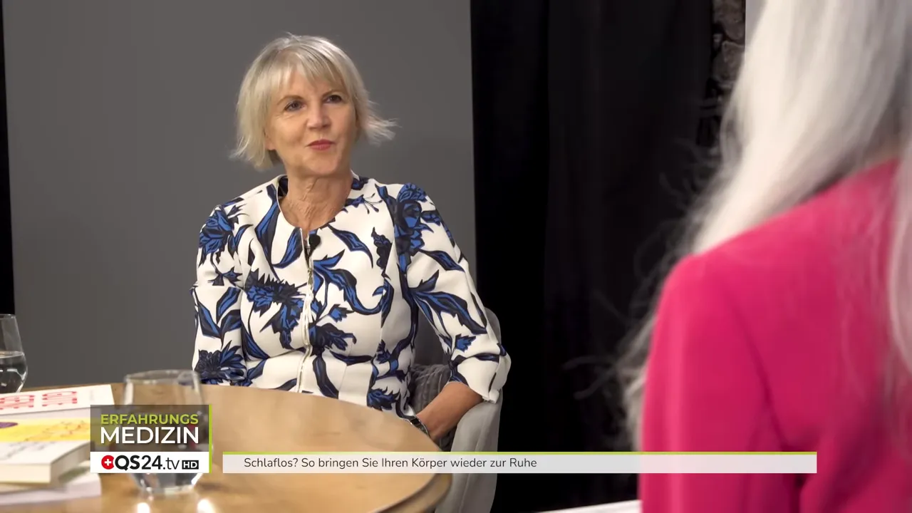 Prof. Dr. Michaela Döll stellt das Thema Schlaf vor