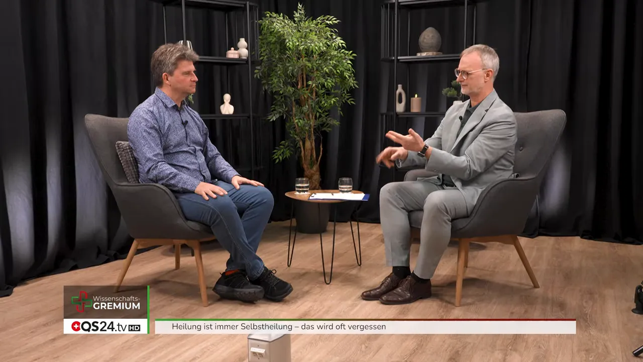 Gespräch im Studio: Therapeut erklärt sanfte, intelligente Regulation statt harter Eingriffe