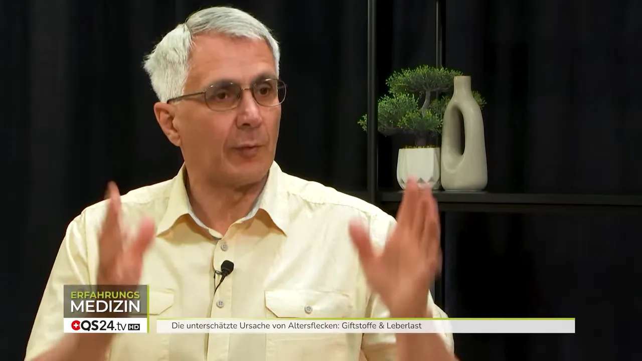 Ursachen von Altersflecken und praktische Wege der Entgiftung - Interview mit Kurt Allenspach, Infrarot‑Experte 2 Hände, Unterarme und Gesicht sind typische Stellen für Altersflecken