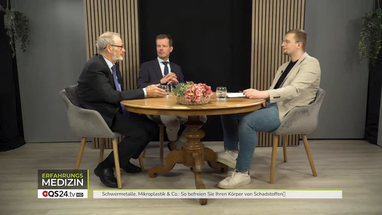 So befreien Sie Ihren Körper von Schadstoffen - Interview mit Dr. med. Thomas Rau und Dr. med. Peter Moosbrugger, ärztliche Leiter der Sonnenberg Klinik 3 Drei Experten im Studio diskutieren Umweltgifte und Prävention