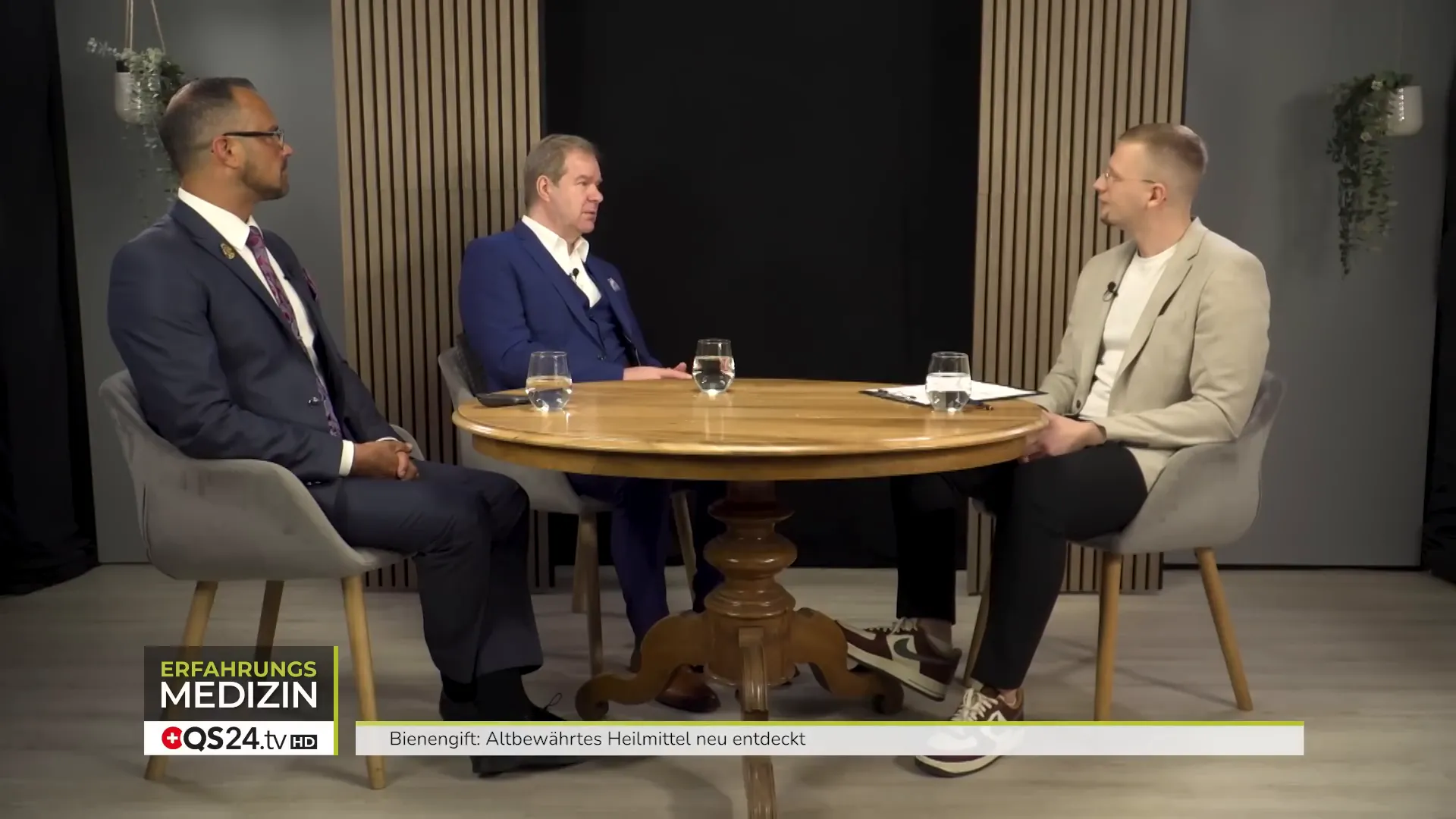 Anwendung der Bienengiftsalbe bei geschwollenen Gelenken