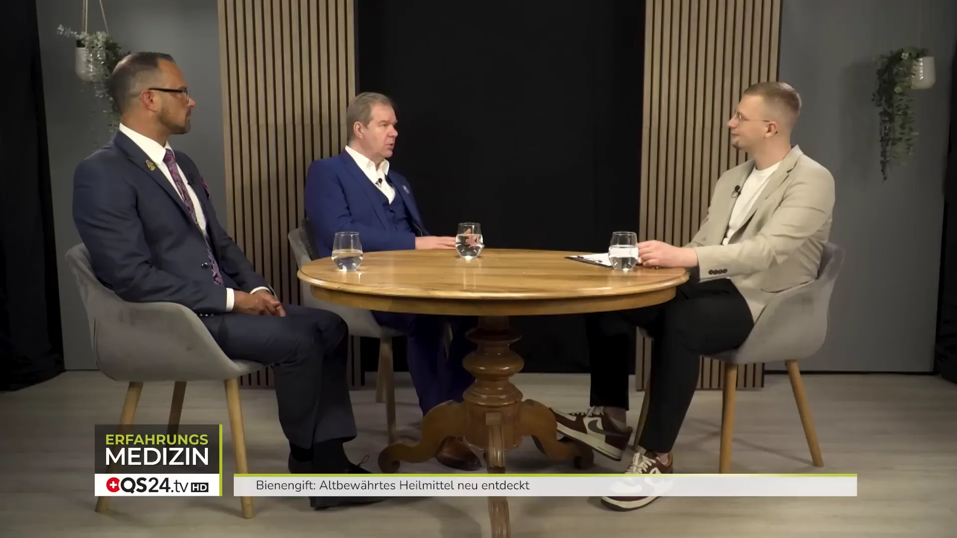 Bienengiftsalbe lindert Sonnenbrand und fördert Heilung