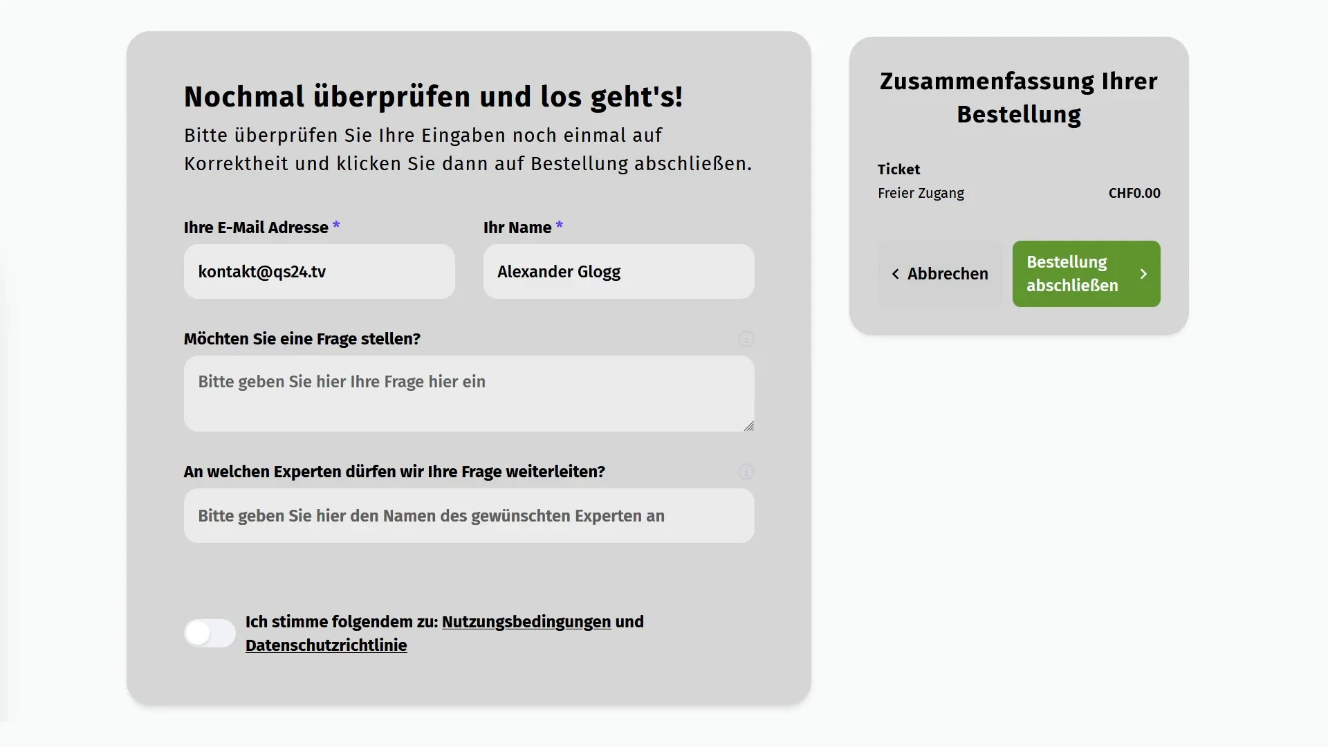 Teilnehmer stellt Frage während der QS24 Sprechstunde