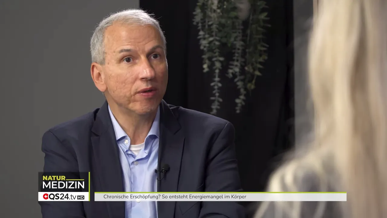 Moderatorin Britta Berthold im Gespräch mit Dr. Heiko Hofmann