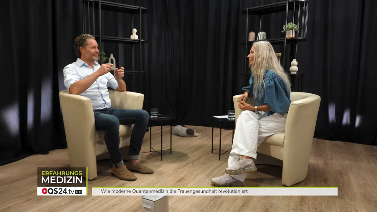 Studioaufnahme: Hund Momo als Begleiter im Studio