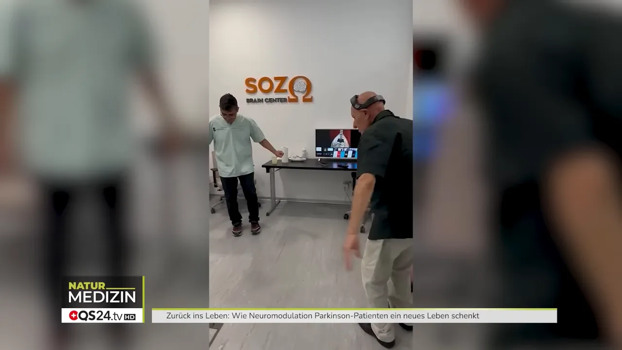 Fidias steht auf und tanzt nach Behandlung