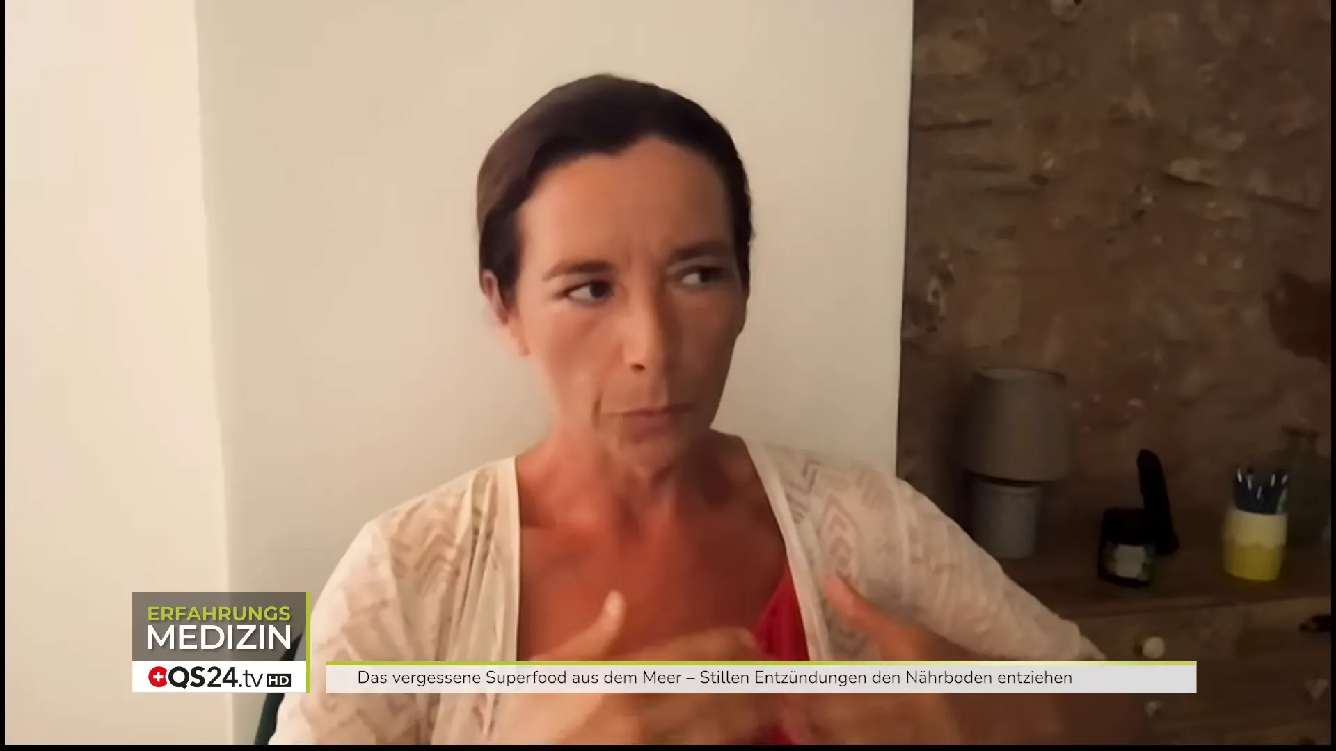 Makroalgen - Das vergessene Superfood aus dem Meer. Ein Interview mit Dr. rer. nat. Heidi Wichmann, Neuro‑ und Zellbiologin 2 Nahrung als Basis, Nahrungsergänzung als Ergänzung