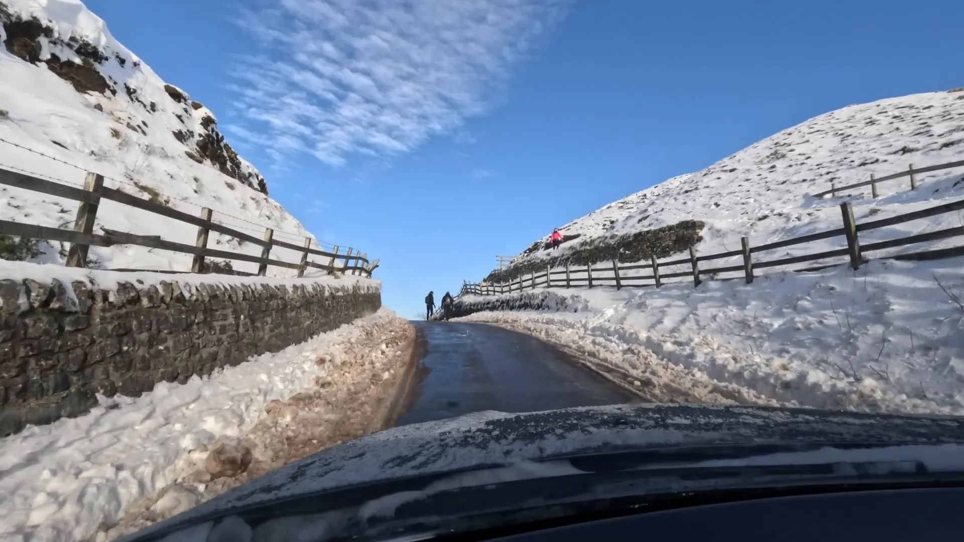 Start of the 268 mile Montane Winter Spine Race in the UK